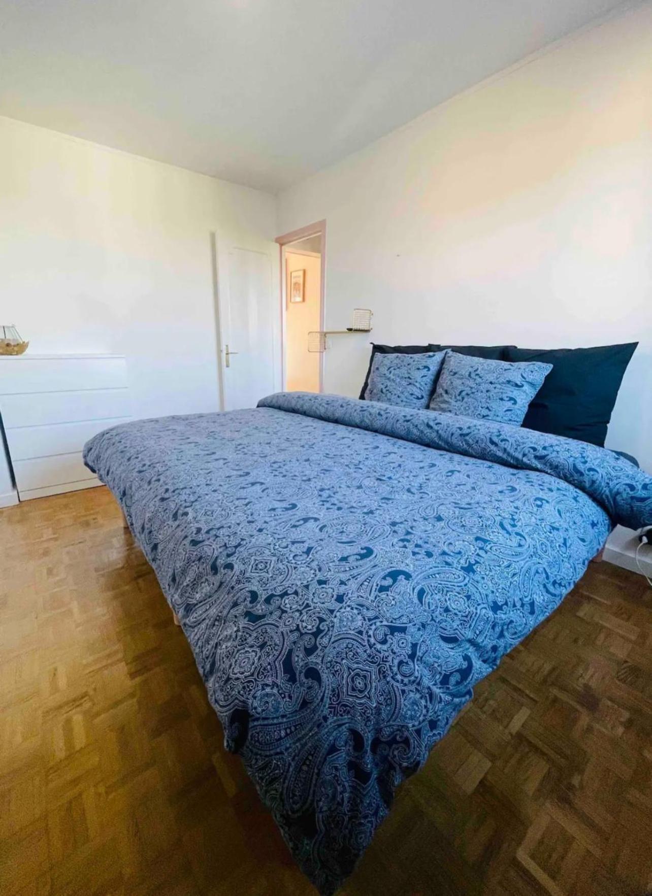 Modern 2 Bedroom Apartment Near Paris Metro, Giant Flat Screen Tv 85 Inches, Balcony, Free Parking Ivry-sur-Seine Zewnętrze zdjęcie