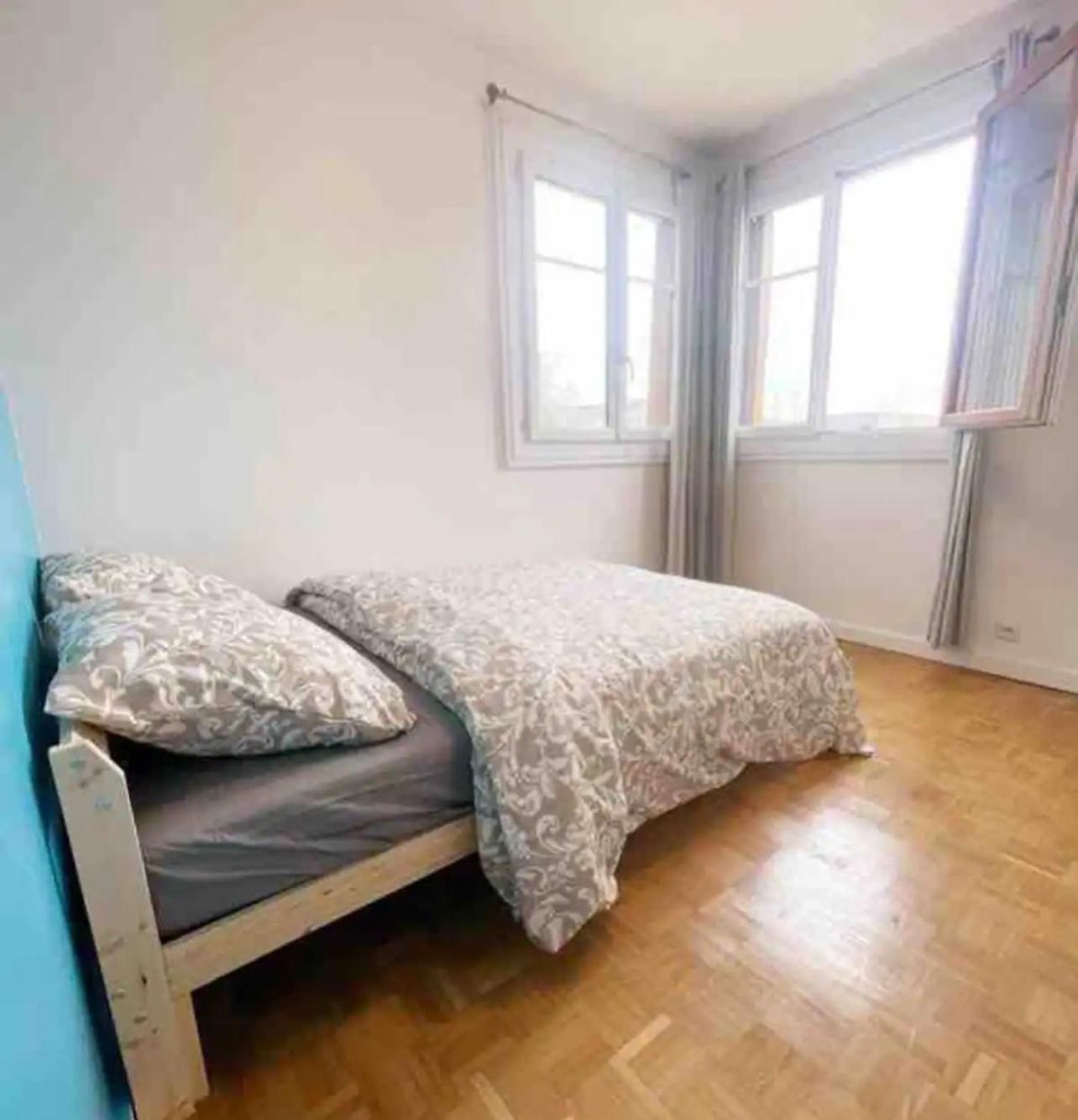Modern 2 Bedroom Apartment Near Paris Metro, Giant Flat Screen Tv 85 Inches, Balcony, Free Parking Ivry-sur-Seine Zewnętrze zdjęcie