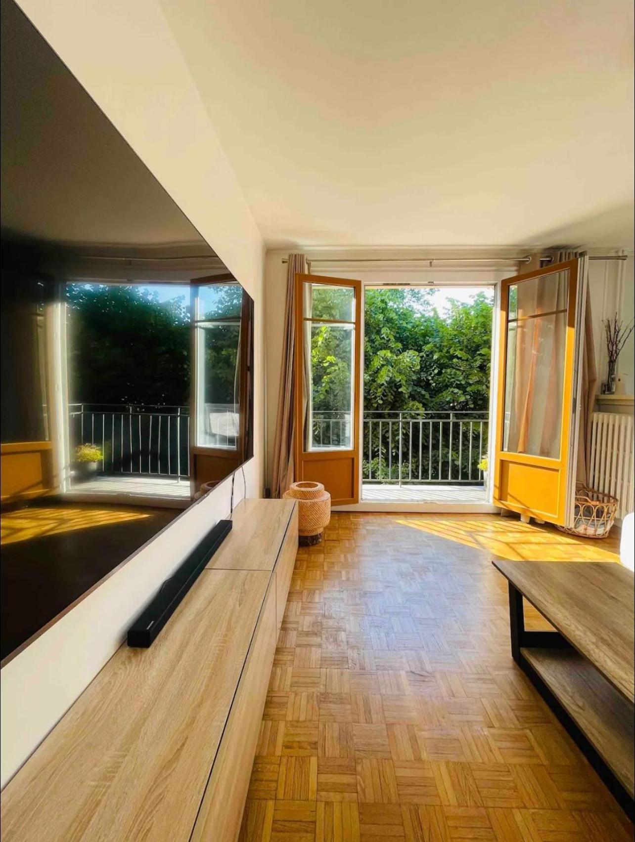 Modern 2 Bedroom Apartment Near Paris Metro, Giant Flat Screen Tv 85 Inches, Balcony, Free Parking Ivry-sur-Seine Zewnętrze zdjęcie